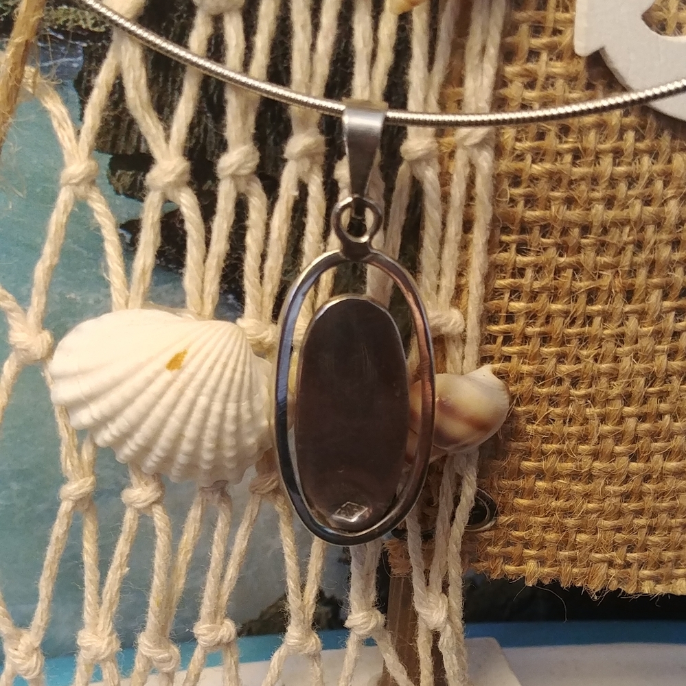 Rose Quartz Healing Crystal Necklace - Picture 4 of 6